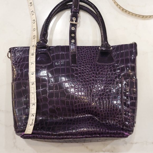 EUC David Jones vegan patent leather (vinyl) handbag in purple - Picture 15 of 16